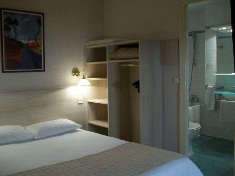 Au Patio Morand Hotel Lyon Room photo
